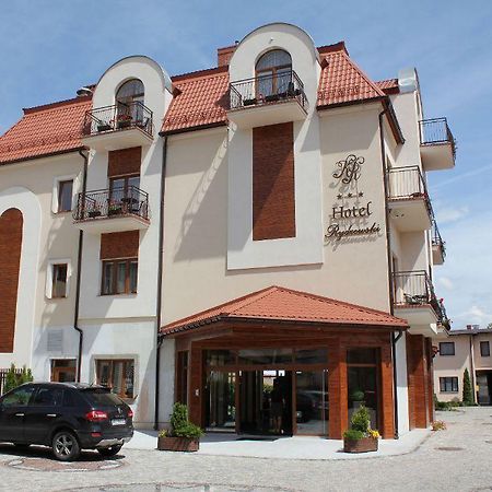 Hotel Rydzewski Елк Екстериор снимка