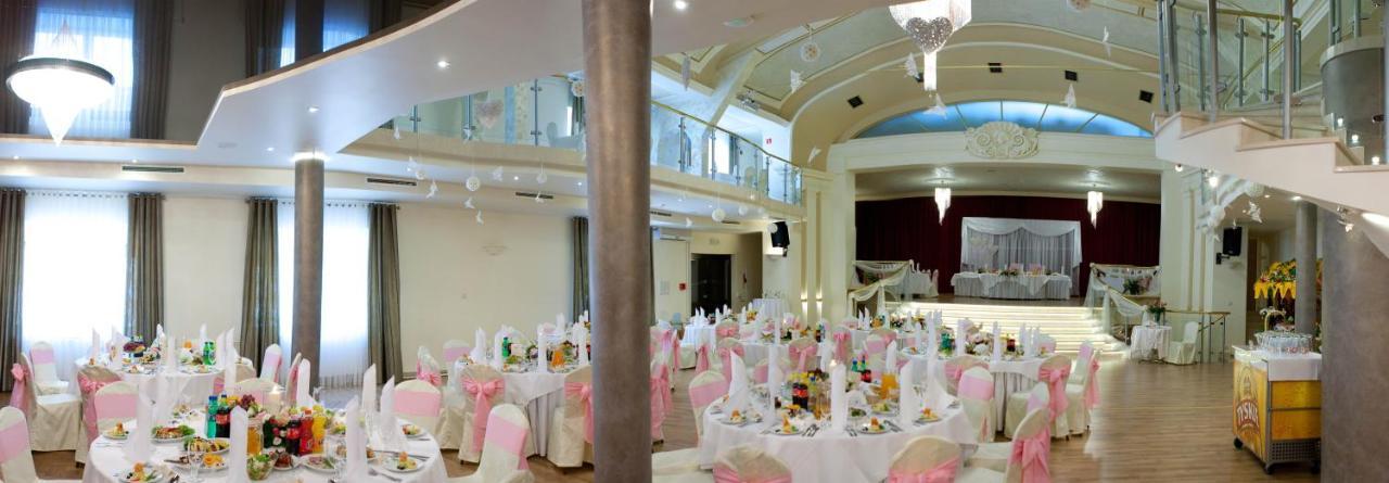 Hotel Rydzewski Елк Екстериор снимка