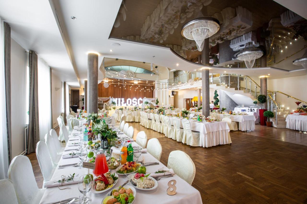Hotel Rydzewski Елк Екстериор снимка