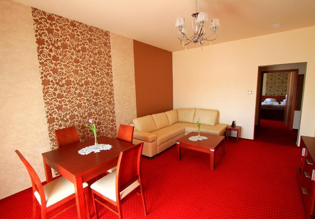 Hotel Rydzewski Елк Екстериор снимка