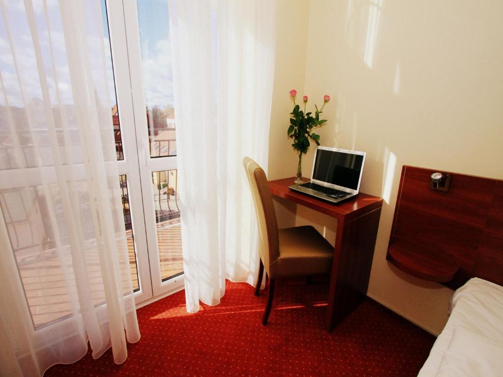Hotel Rydzewski Елк Екстериор снимка
