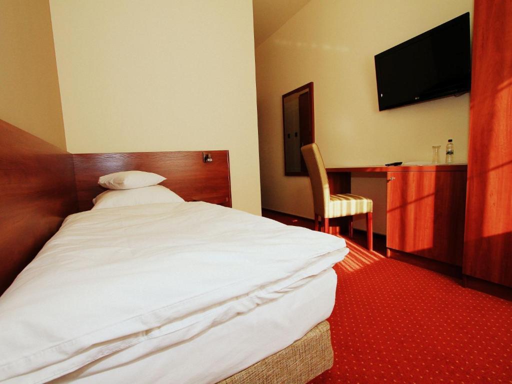 Hotel Rydzewski Елк Екстериор снимка