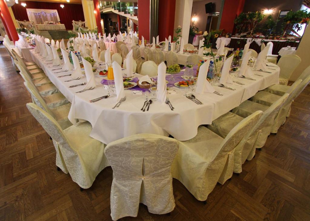 Hotel Rydzewski Елк Екстериор снимка